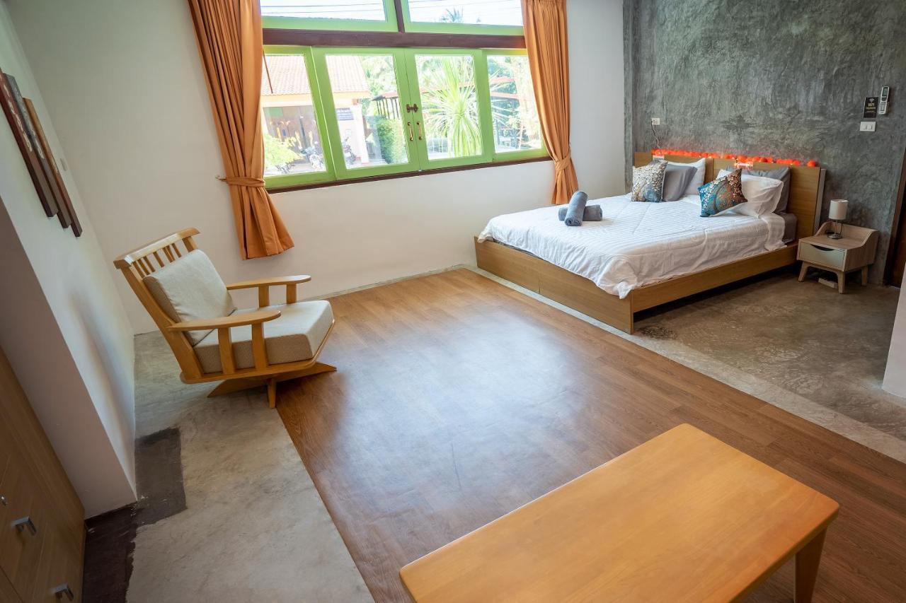 Tonmai Suites Ko Lanta Exteriér fotografie