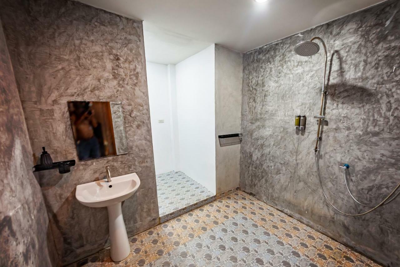 Tonmai Suites Ko Lanta Exteriér fotografie