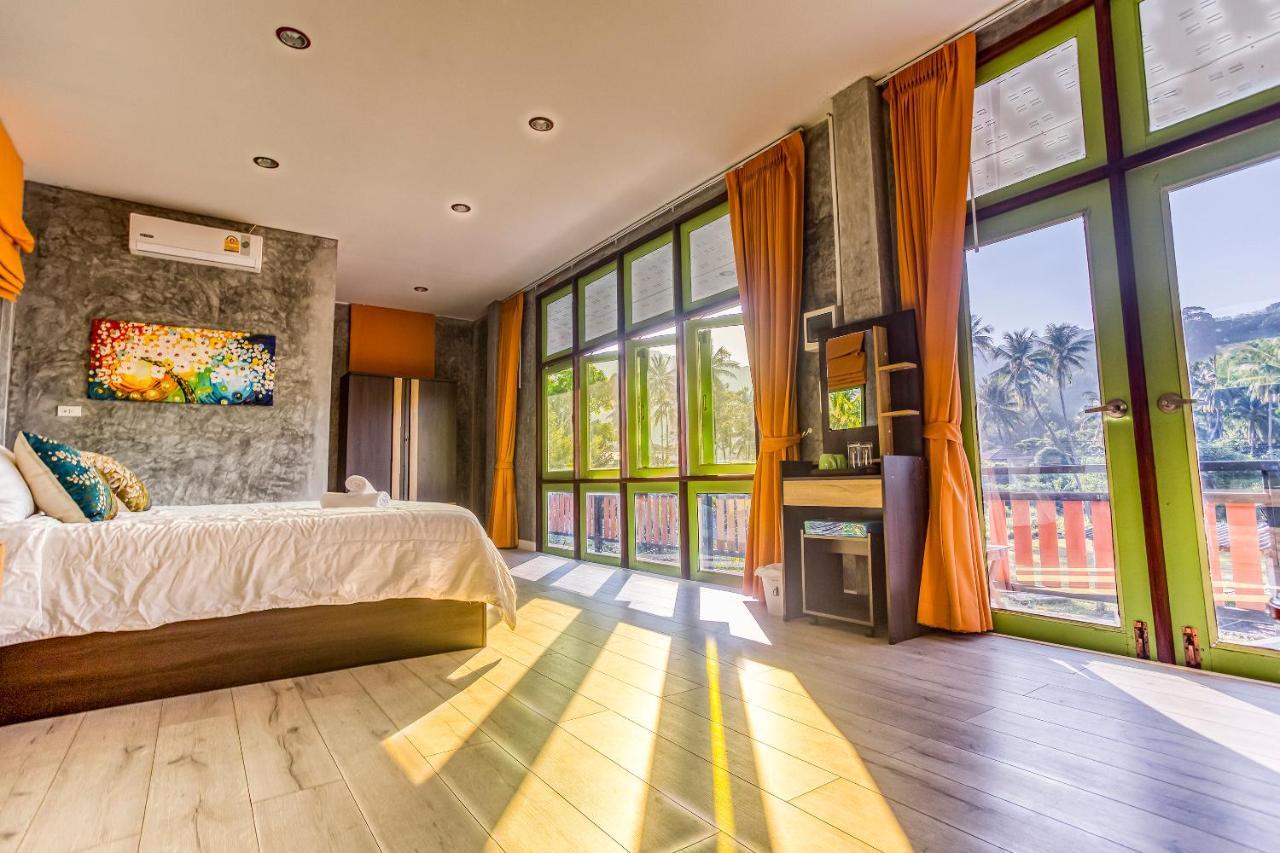 Tonmai Suites Ko Lanta Exteriér fotografie